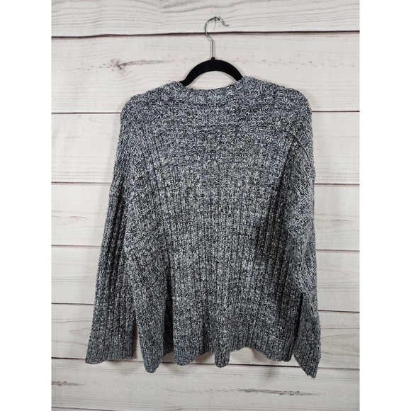 Victoria's Secret Womens Gray Long Sleeve Crew Neck Pullover Sweaters Size Small - Picture 2 of 6